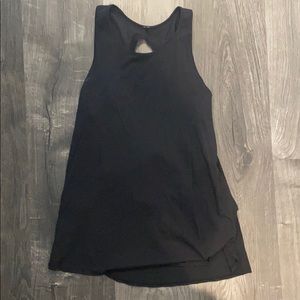 Lululemon flowy keyhole tank